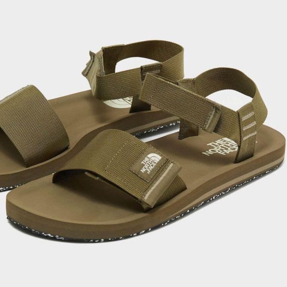 BRAND NEW men the north face skeena sandals size US 13 (box has no lid)